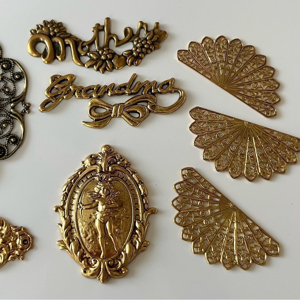 Vintage Brass Metal Stampings & Filigree Lot - Picture 3 of 5